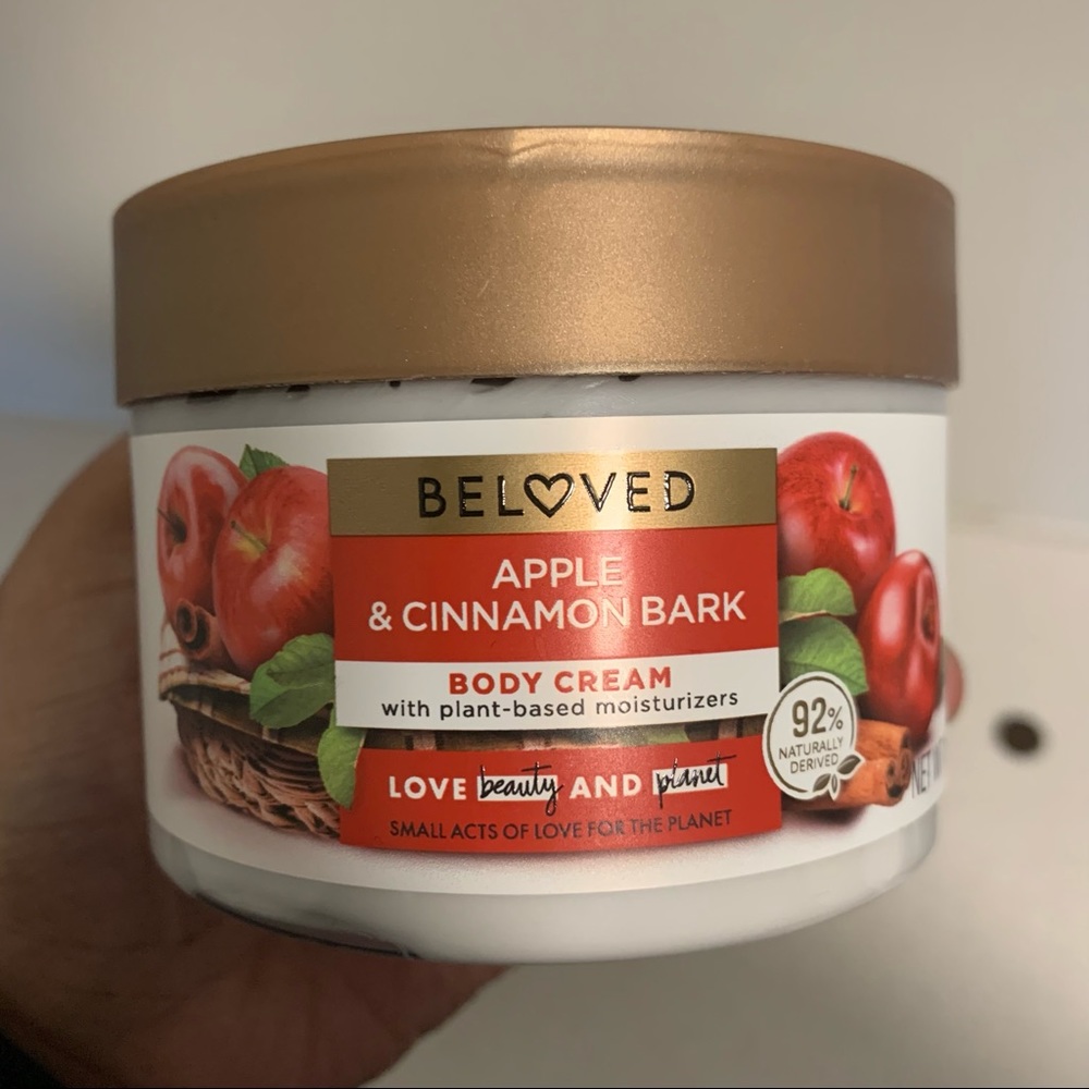 Apple and Cinnamon Bark body cream